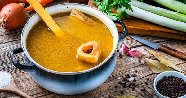 Le bouillon d'os : un aliment très nourrissant pour pratiquement tous les maux