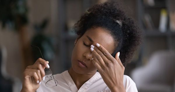 Avez-vous déjà eu des migraines avec aura ? Cet article pourrait vous être utile
