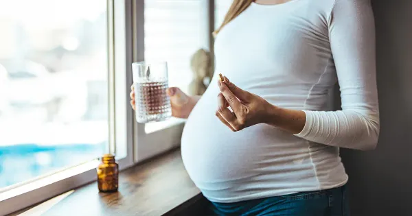 Voici pourquoi vous devriez éviter d'utiliser de l'acétaminophène pendant la grossesse
