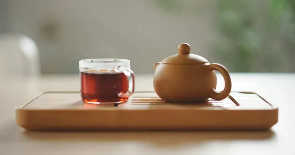 Les composés anti-inflammatoires du thé à la citronnelle